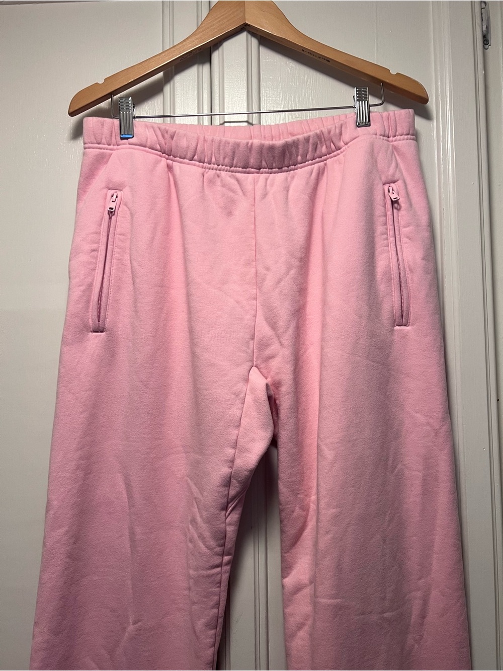 Khy by Kylie Jenner Pink Fleece Straight Leg Sweatpants Comfy Cute Size Medium - Picture 2 of 6